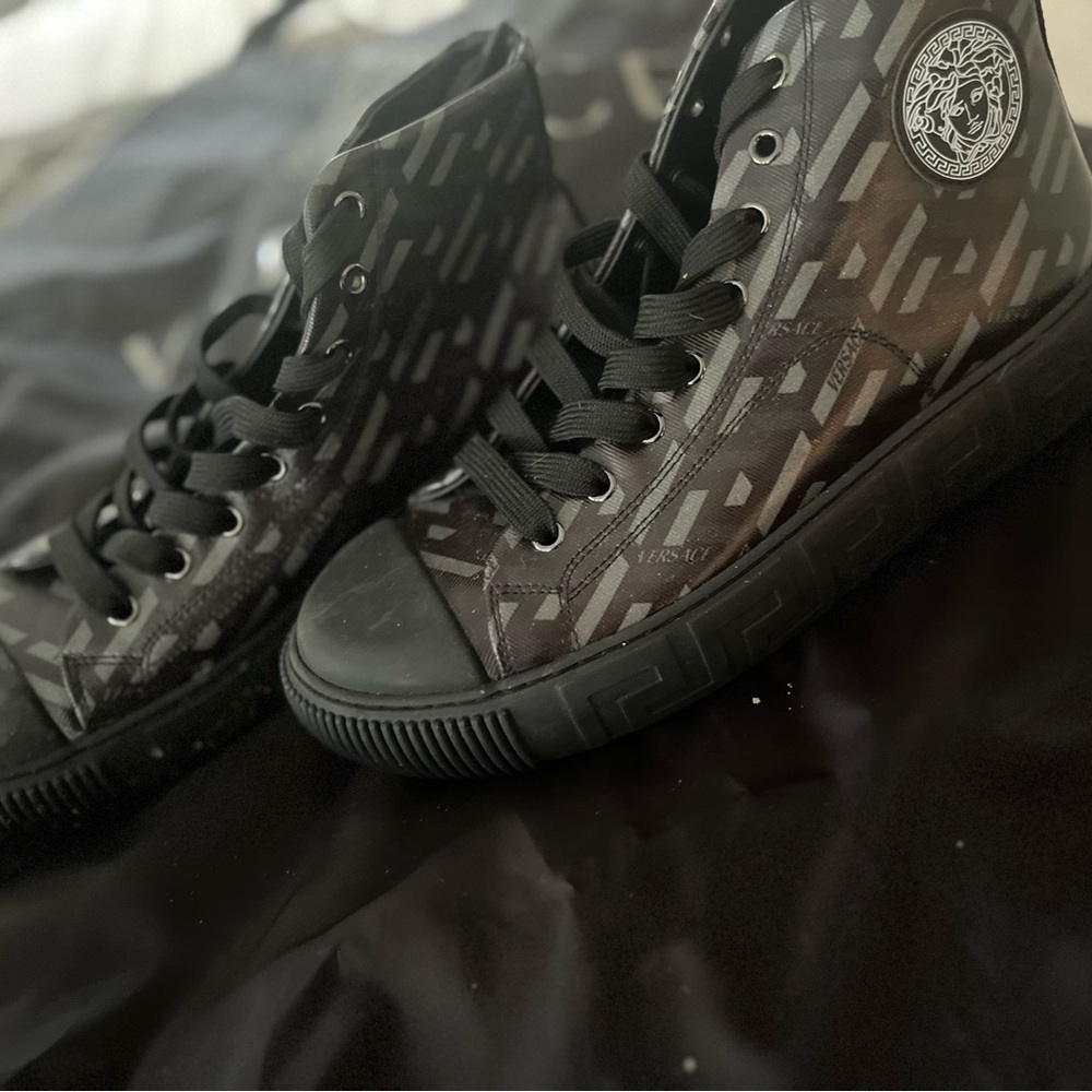 Greca Mid Tip Platform Sneakers